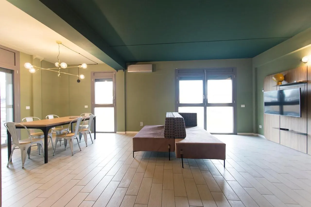 Unico Studios Milan Apartment