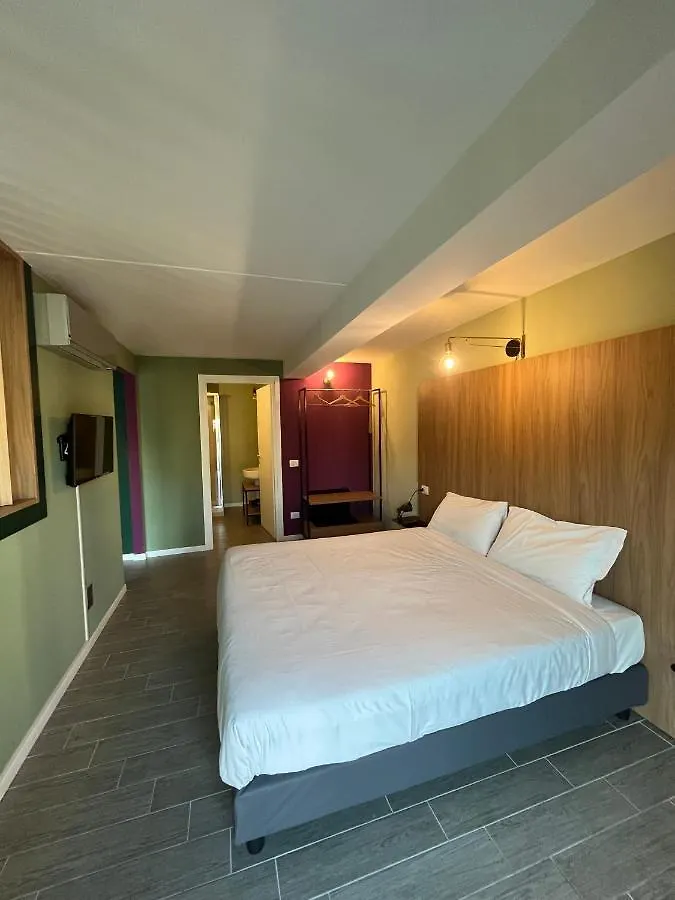 Apartment Unico Studios Milan