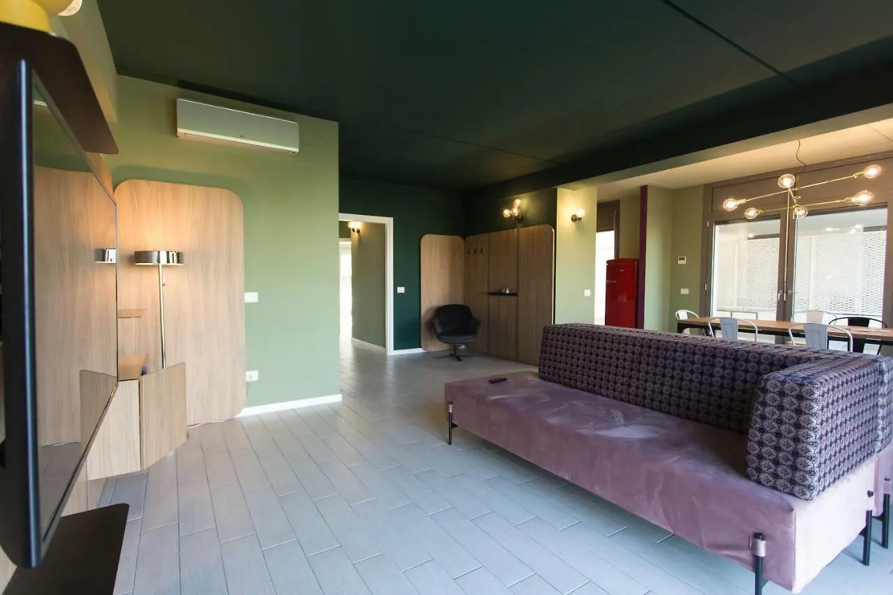 Unico Studios Milan Apartment